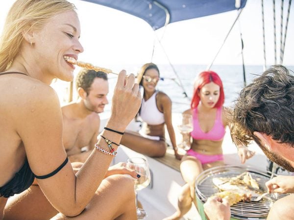 Comida en un velero en Lanzarote