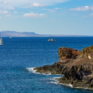 Vacaciones en velero por Ibiza Alquiler de velero Valencia-Ibiza