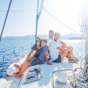 Charter Valencia/Ibiza en familia Vacaciones en velero familiar por Formentera Vacaciones en familia por la costa blanca